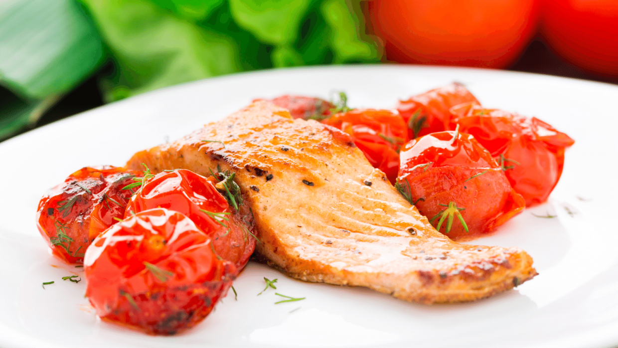 Salmon and tomatoes
