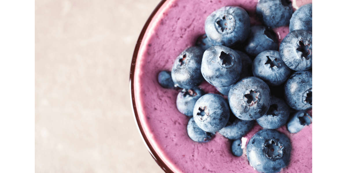 blueberry, peanut butter, milk, banana, smoothie, breakfast