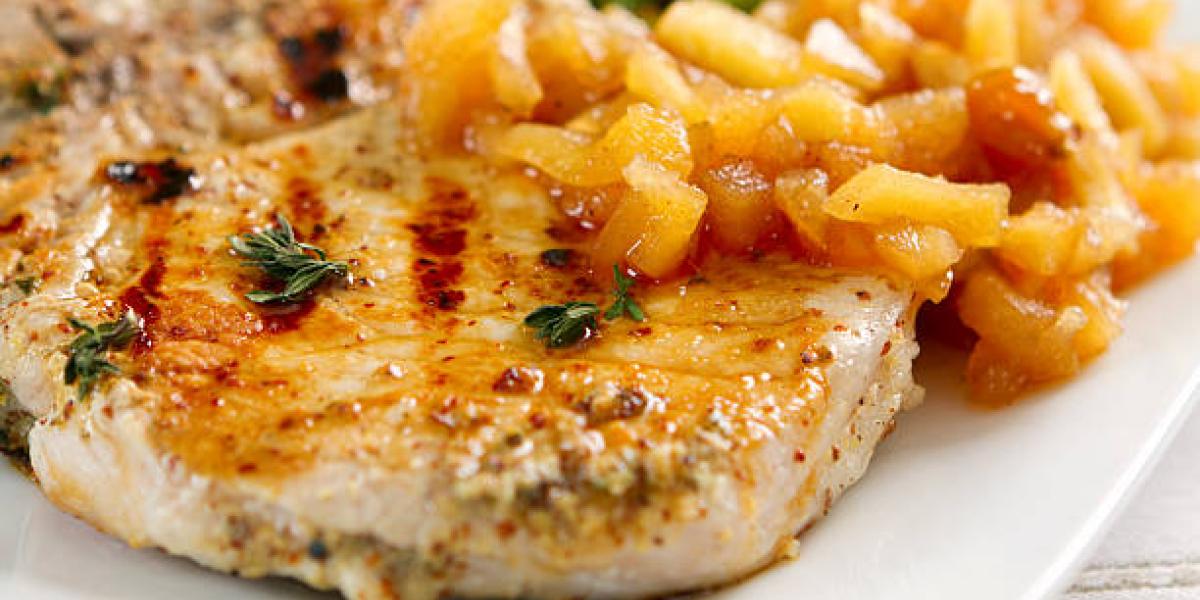 Pork with applesauce
