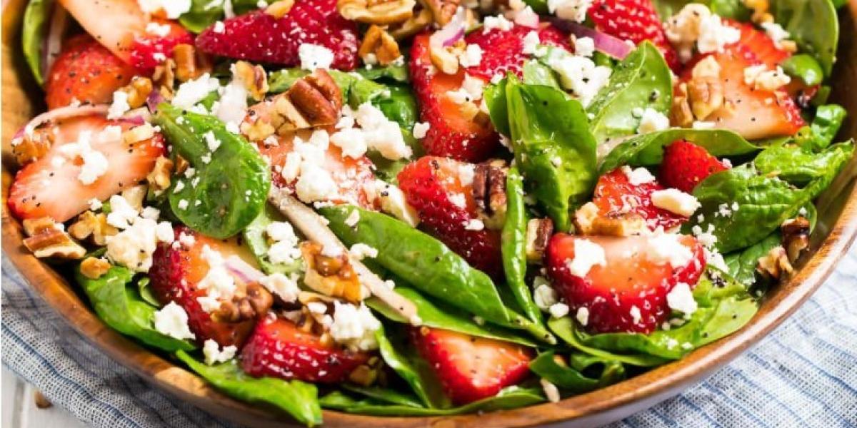 Summer Strawberry Spinach Salad