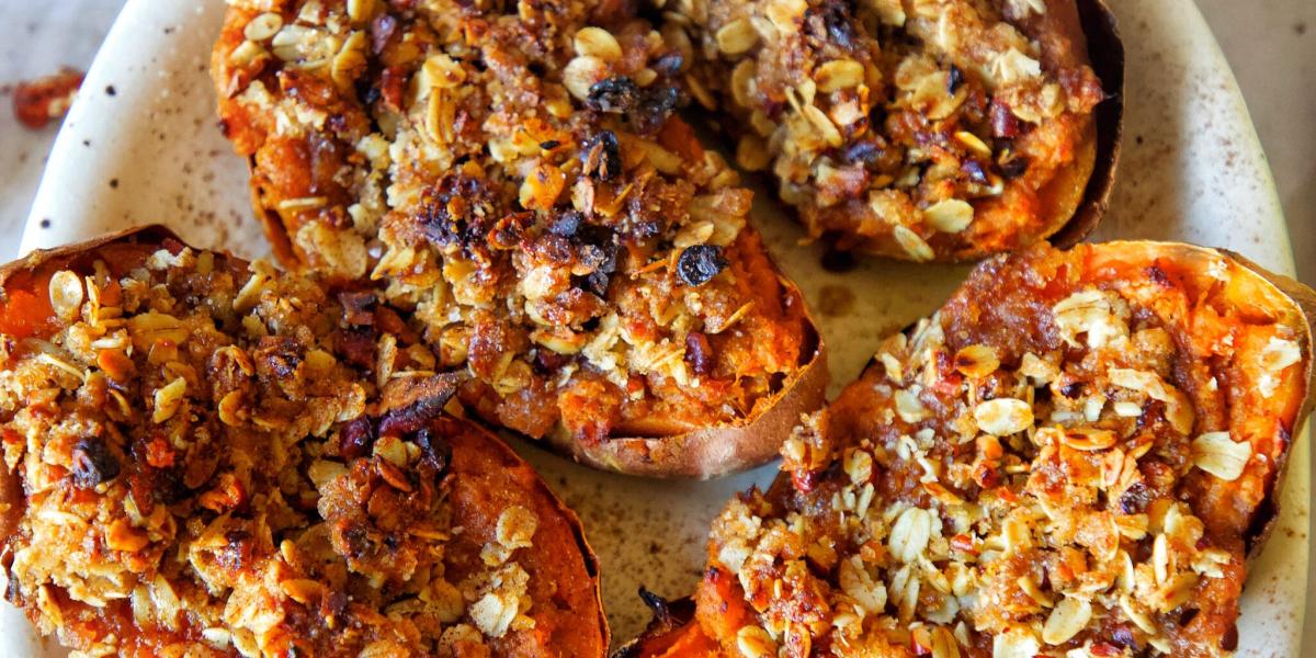 sweet potatoes with oat crumble
