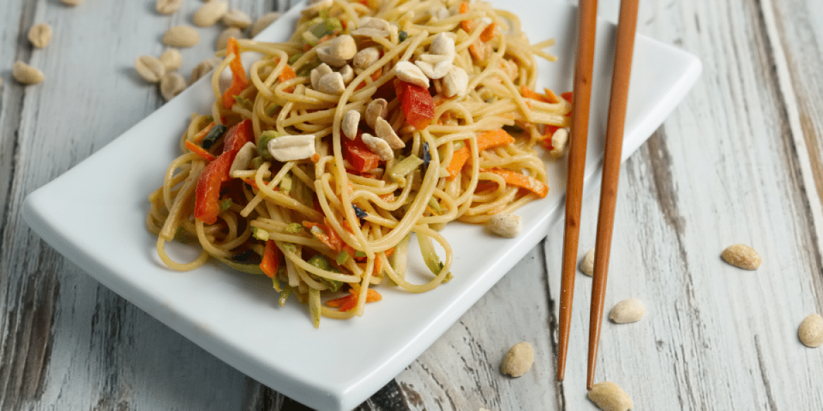 peanut noodles with veggies