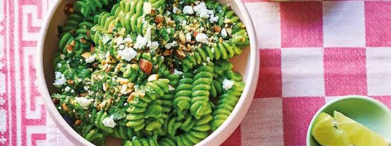 avocado fusilli pasta garlic spinach olive oil