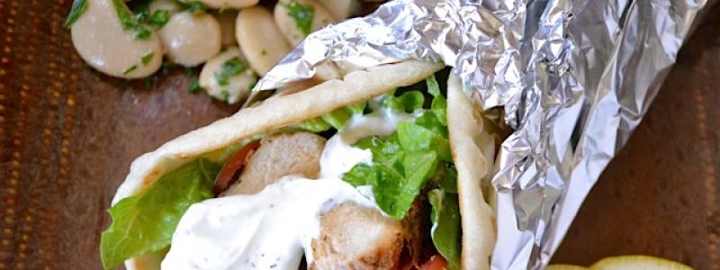 chicken pita dill yogurt 
