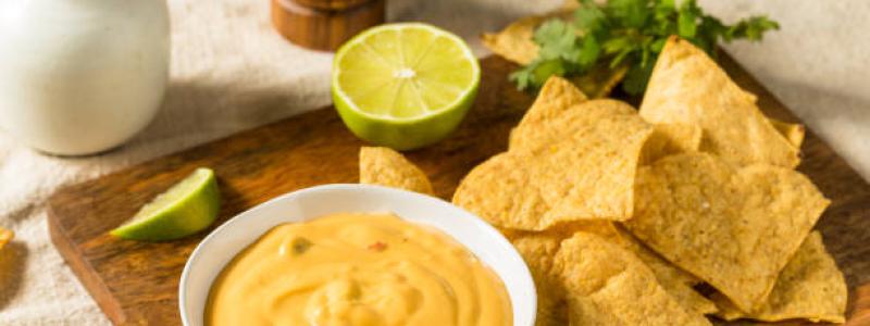 5 minute queso dip