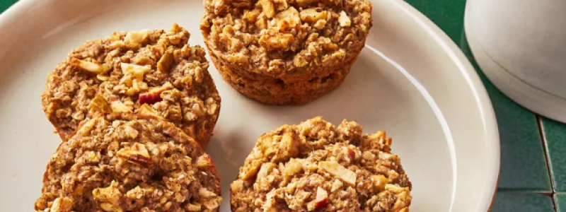 Apple Cinnamon Oatmeal Cakes