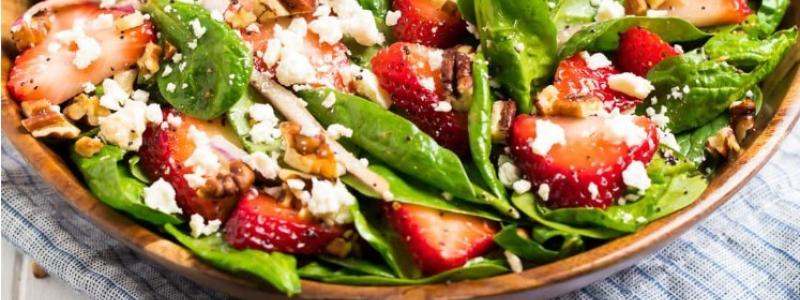 Summer Strawberry Spinach Salad 
