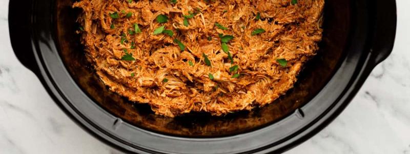 pulled chicken slow cooker