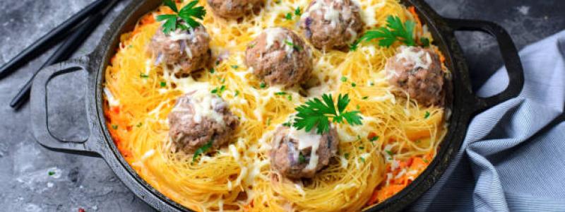 spaghetti squash and meatball casserole