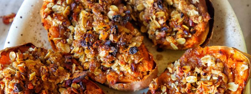 sweet potatoes with oat crumble