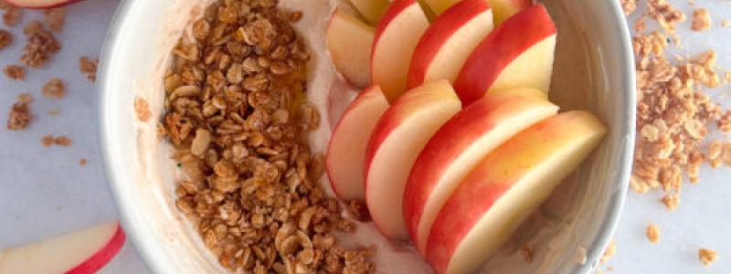 yogurt, peanut butter, granola, honey