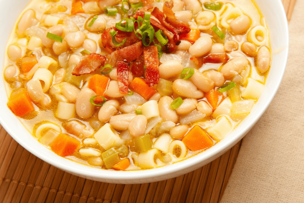 White bean soup with pasta