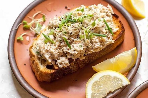 tuna olive oil Greek yogurt lemon juice celery