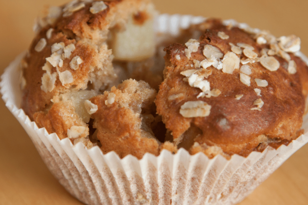 cinnamon apple oatmeal muffins