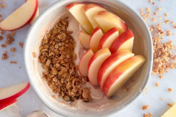 yogurt, peanut butter, granola, honey